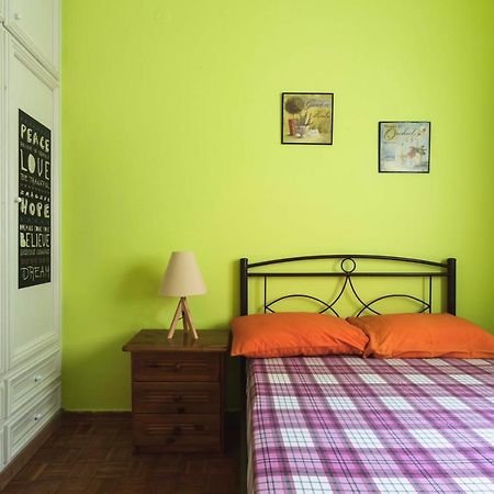 Lovely Small Apartment At Heraklion Center Bagian luar foto
